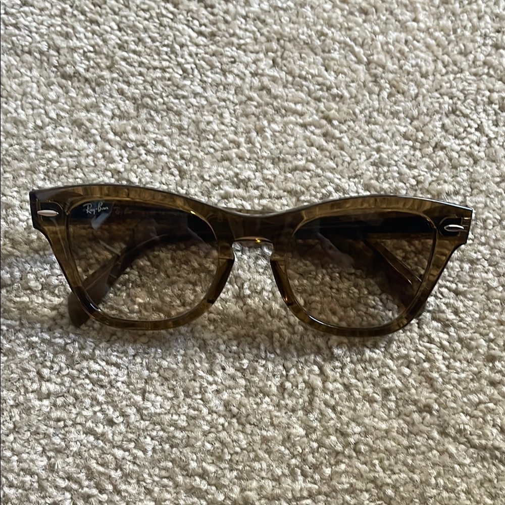 Ray-Ban Brown Sunglasses